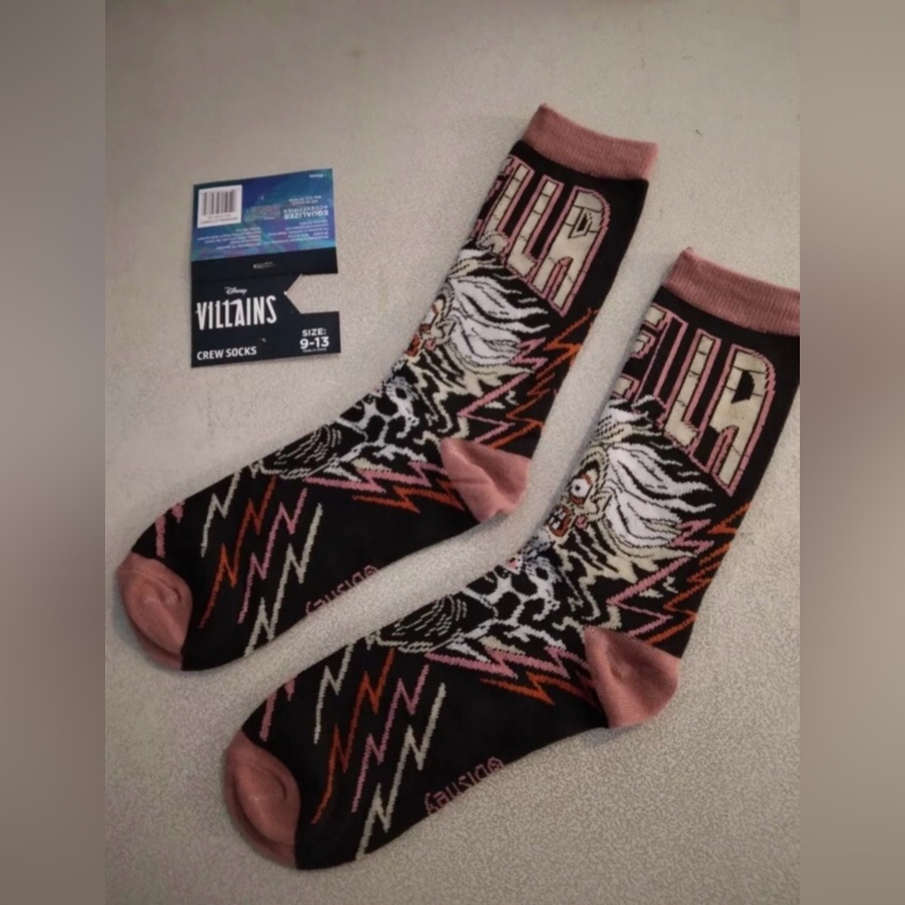 Disney Villian’s Series Cruella Deville Crew Socks - Black and Pink - Picture 7 of 8